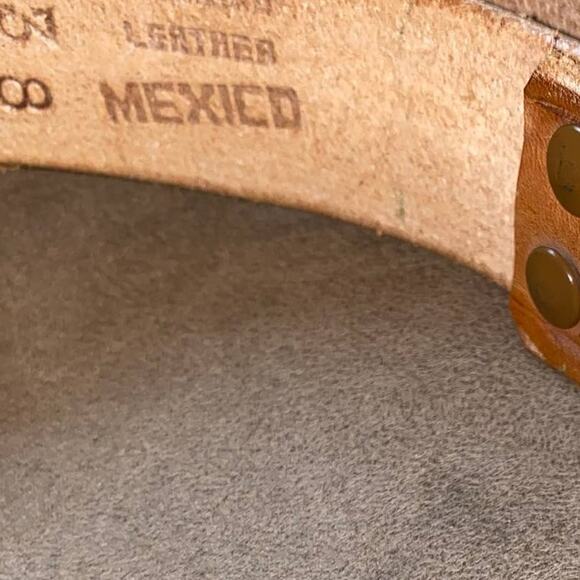 Genuine Leather Retro Indie Brown embossed design snap button attachment size 38 - Picture 7 of 9